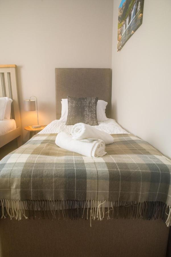 Luxury Super Central Cottage With A Hot Tub/ Gym Portree Zewnętrze zdjęcie